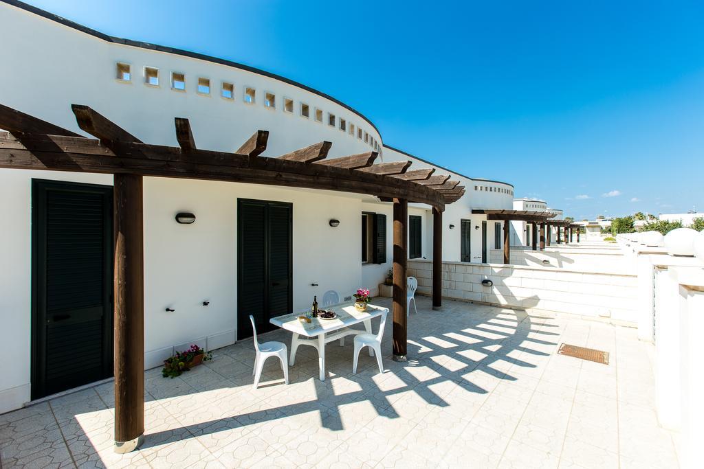 Complesso Gardencasa Villa Torre Suda Exterior photo